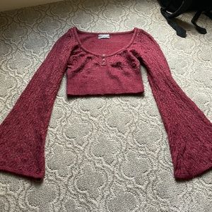 urban outfitters cropped bell sleeve shirt